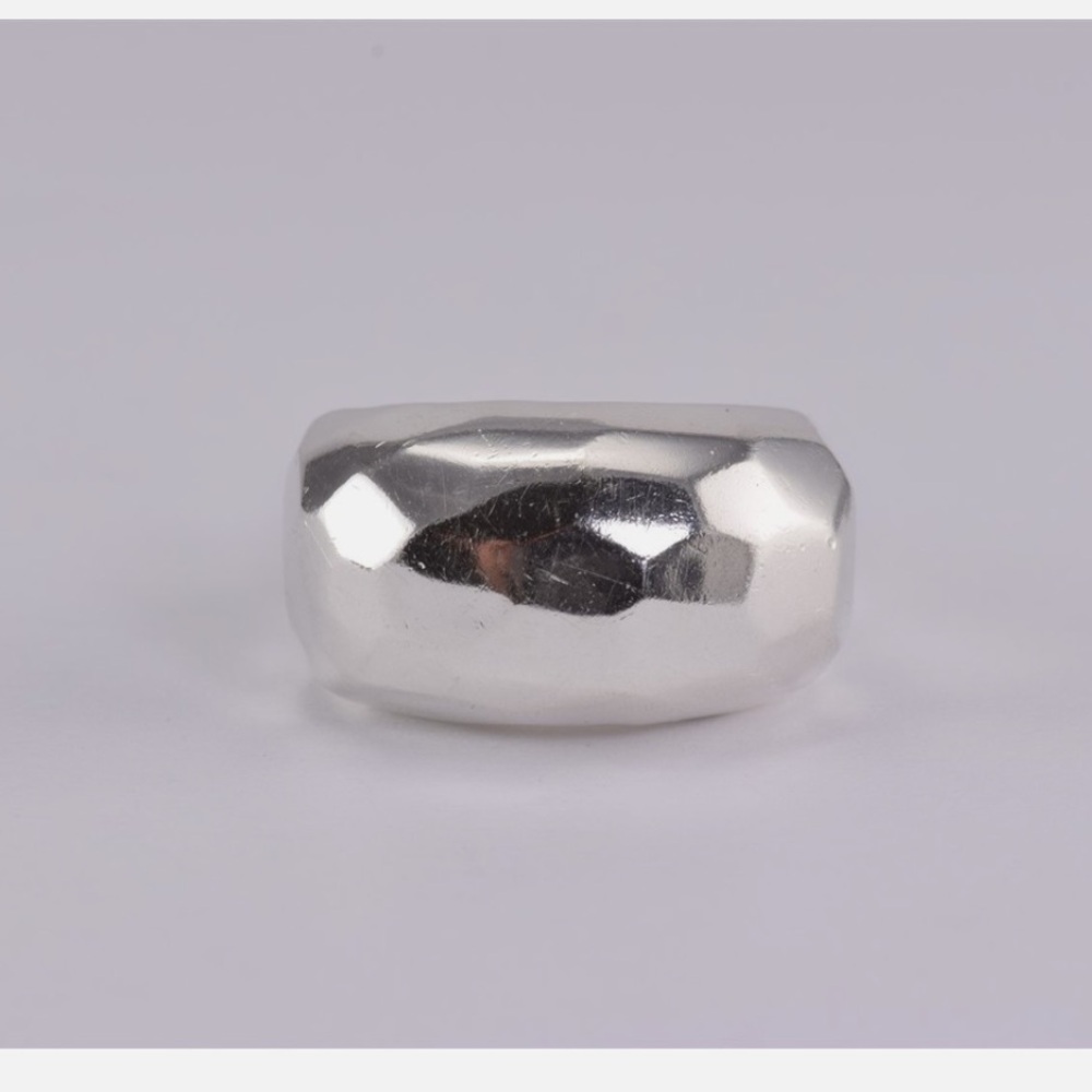 Silpada Sterling Silver Hammered Dome Ring